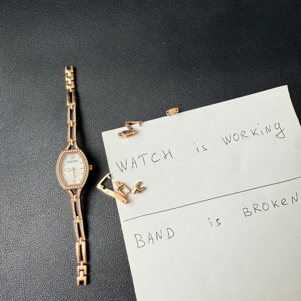Armitron Women's 75/5902RG Crystal Accented Rose Gold Watch Working BROKEN BAND